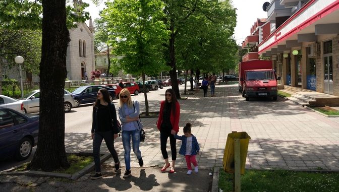 bileca ulica prolaznici f nikola trklja