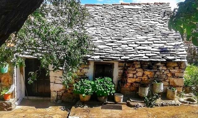 palaca kamena hercegovina kuca